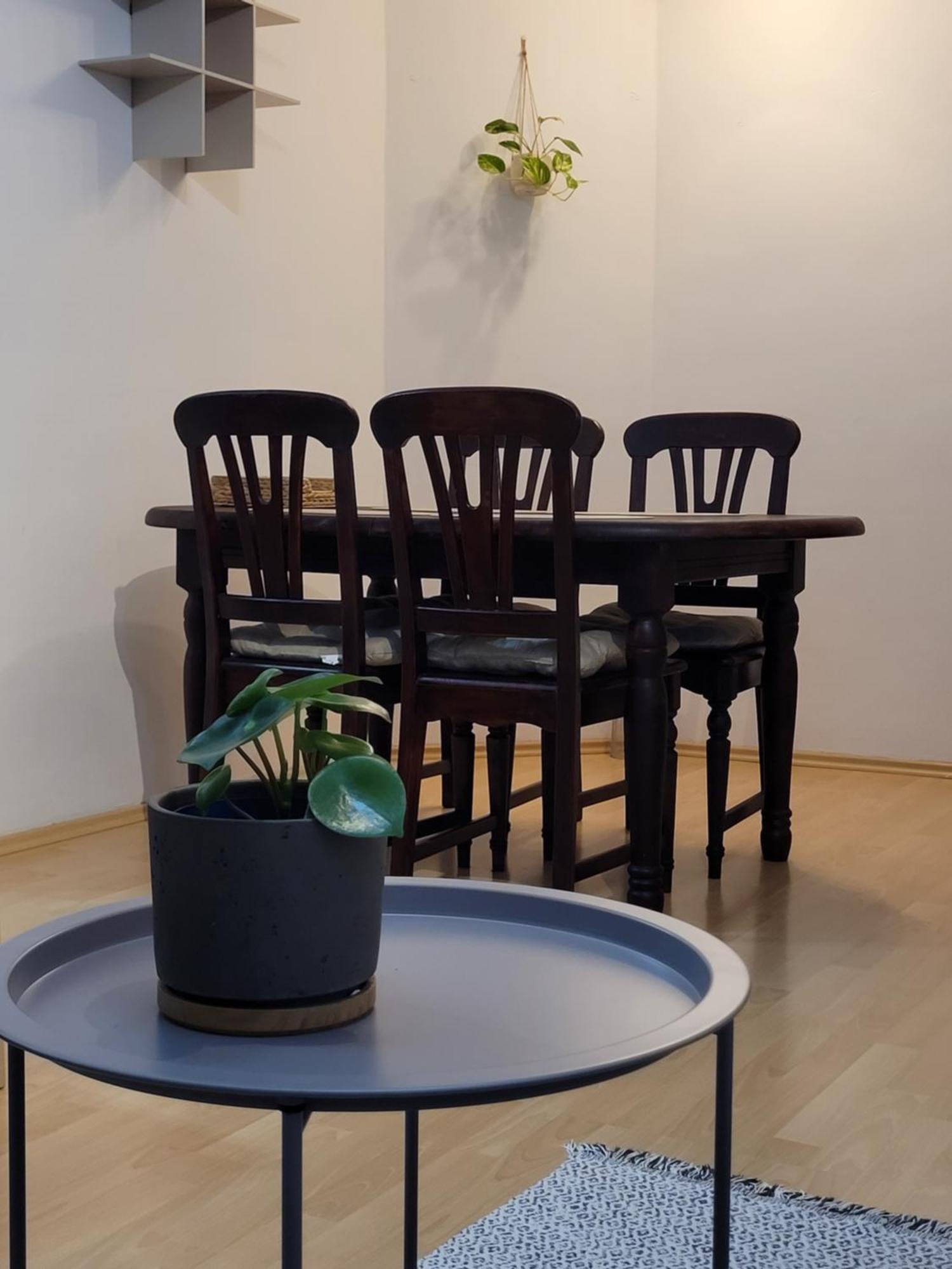 Zentrale 2 Zimmer-wohnung Mit Balkon Apartment *